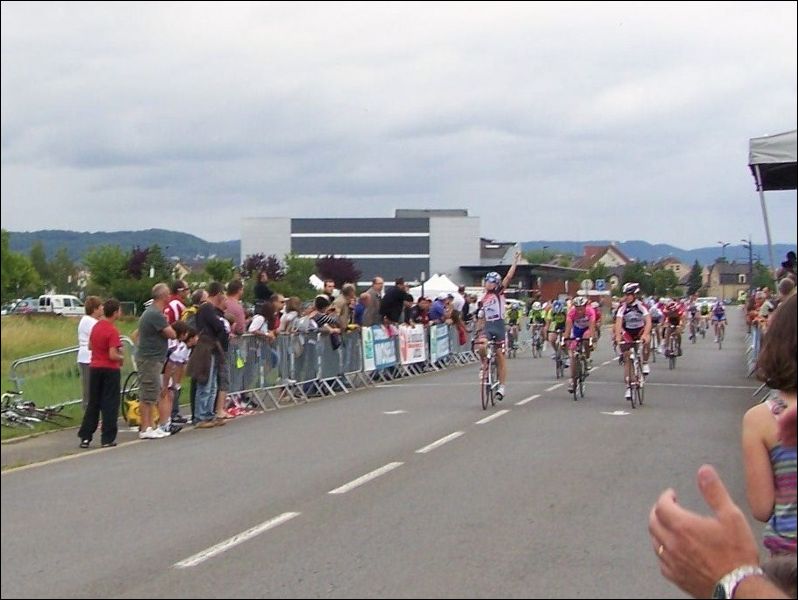 gal/Saison 2011/Courses_Minimes_et_Cadets_Yutz_13_Juin_2011/100_4267_-_Copie_-_Copie.JPG